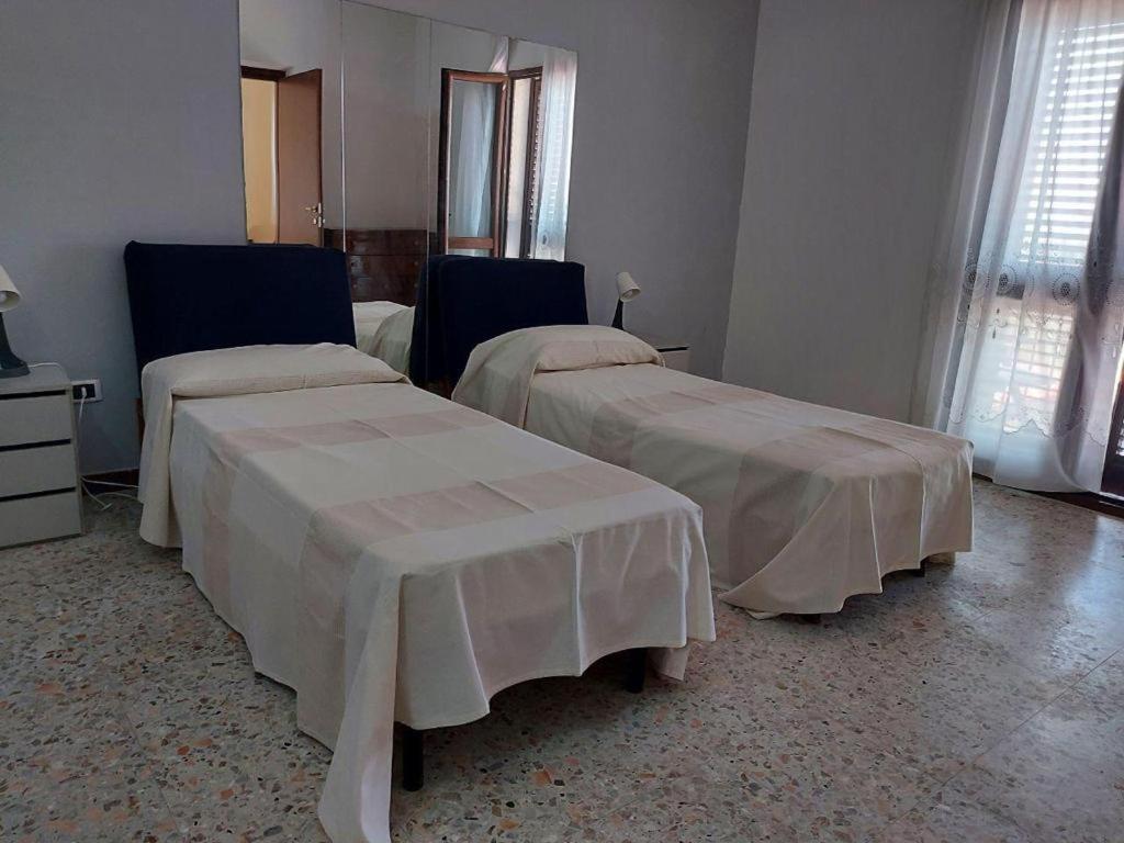 House Costa Bed and Breakfast Messina Exteriör bild